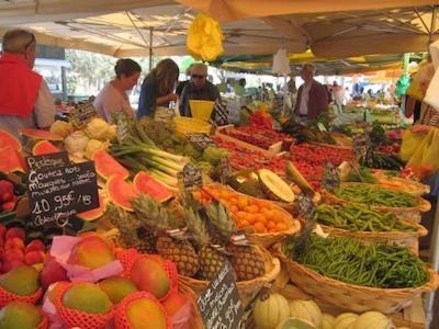 Votre Sejour A Sanary Dans Bas De Villa Avec Terrasse Vegetalisee Et Abritee Exposition Est Sud Ouest A 400M Du Centre Ville En Zone Pietonne Ou Tout Peut Se Faire A Pied Sanary-sur-Mer Bagian luar foto