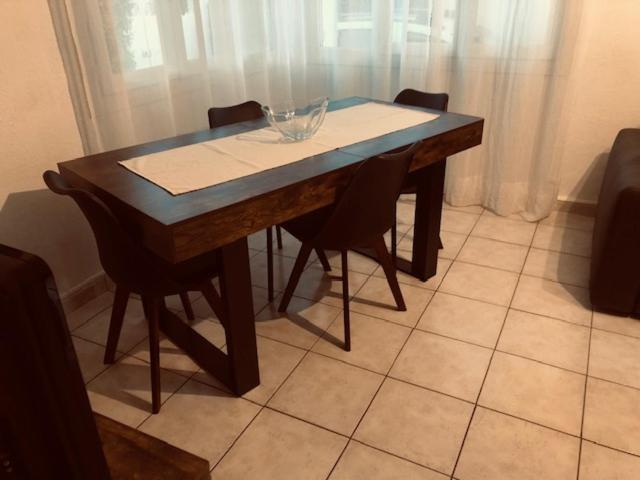 Votre Sejour A Sanary Dans Bas De Villa Avec Terrasse Vegetalisee Et Abritee Exposition Est Sud Ouest A 400M Du Centre Ville En Zone Pietonne Ou Tout Peut Se Faire A Pied Sanary-sur-Mer Bagian luar foto